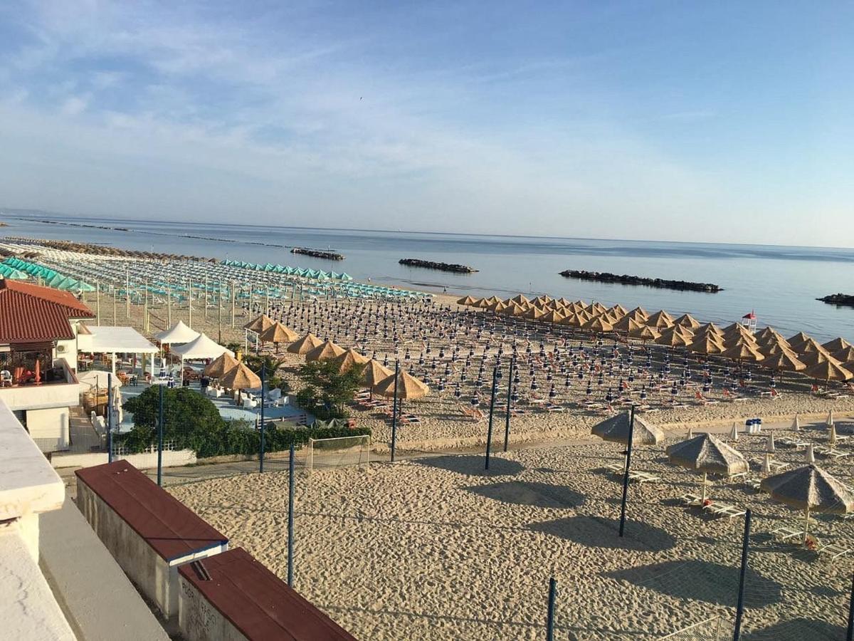 Hotel Valente Ortona Kültér fotó